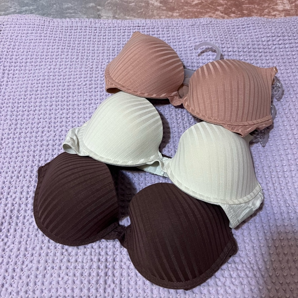 Danskin 3 Bra Set